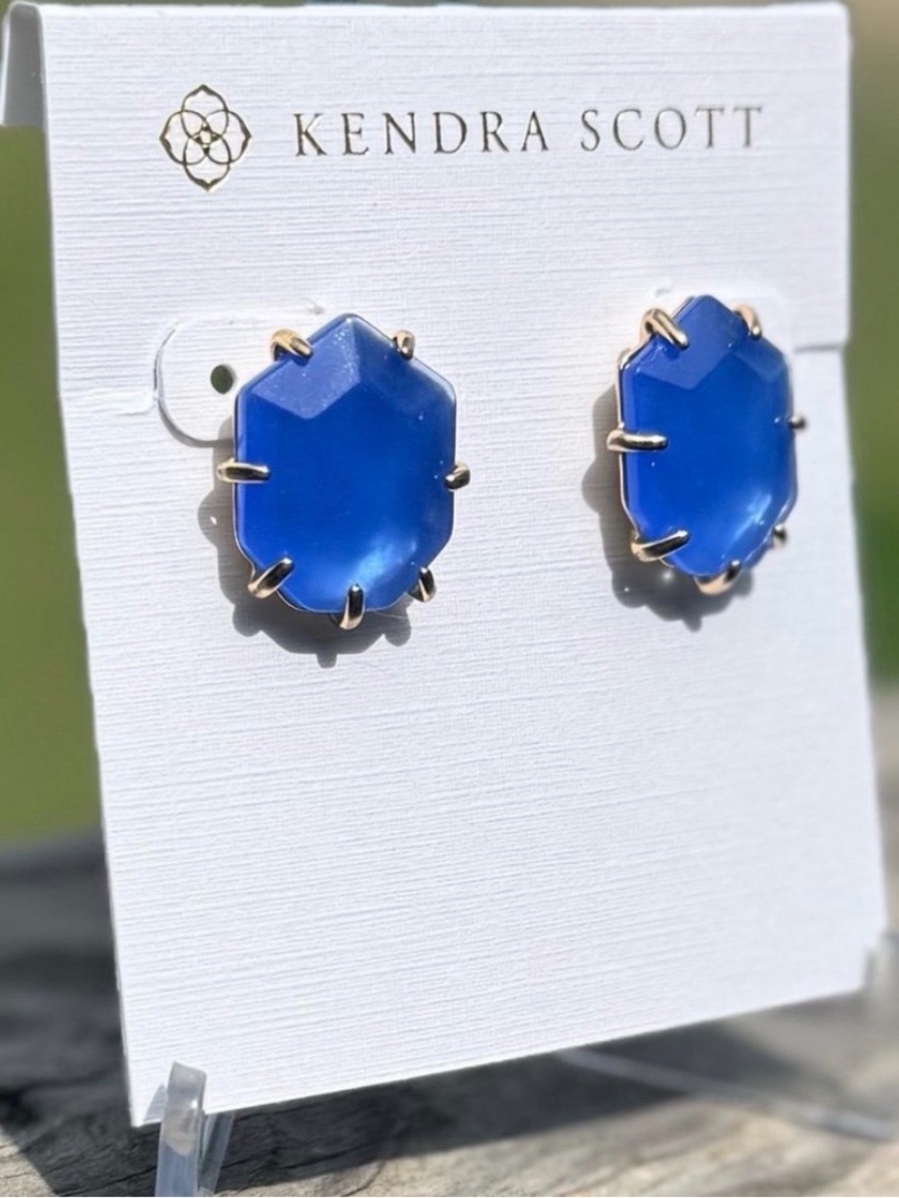 Kendra Scott Morgan Earrings Periwinkle Gold Rare Retired Faceted Statement Luxe - Picture 4 of 5